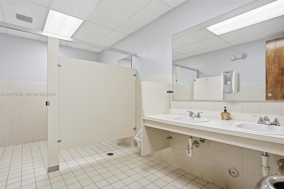 待售: $3,500,000 (0 贝兹, 0 浴室, 0 平方英尺)