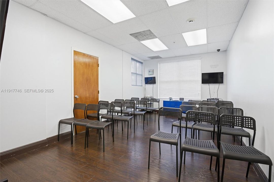 待售: $3,500,000 (0 贝兹, 0 浴室, 0 平方英尺)