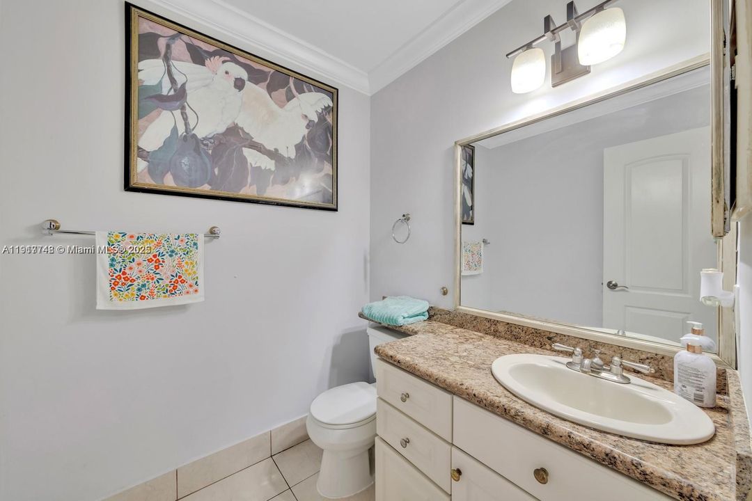 На продажу: $699,000 (4 спален, 2 ванн, 1834 Квадратных фут)