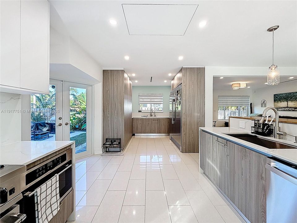 На продажу: $787,500 (3 спален, 2 ванн, 1463 Квадратных фут)