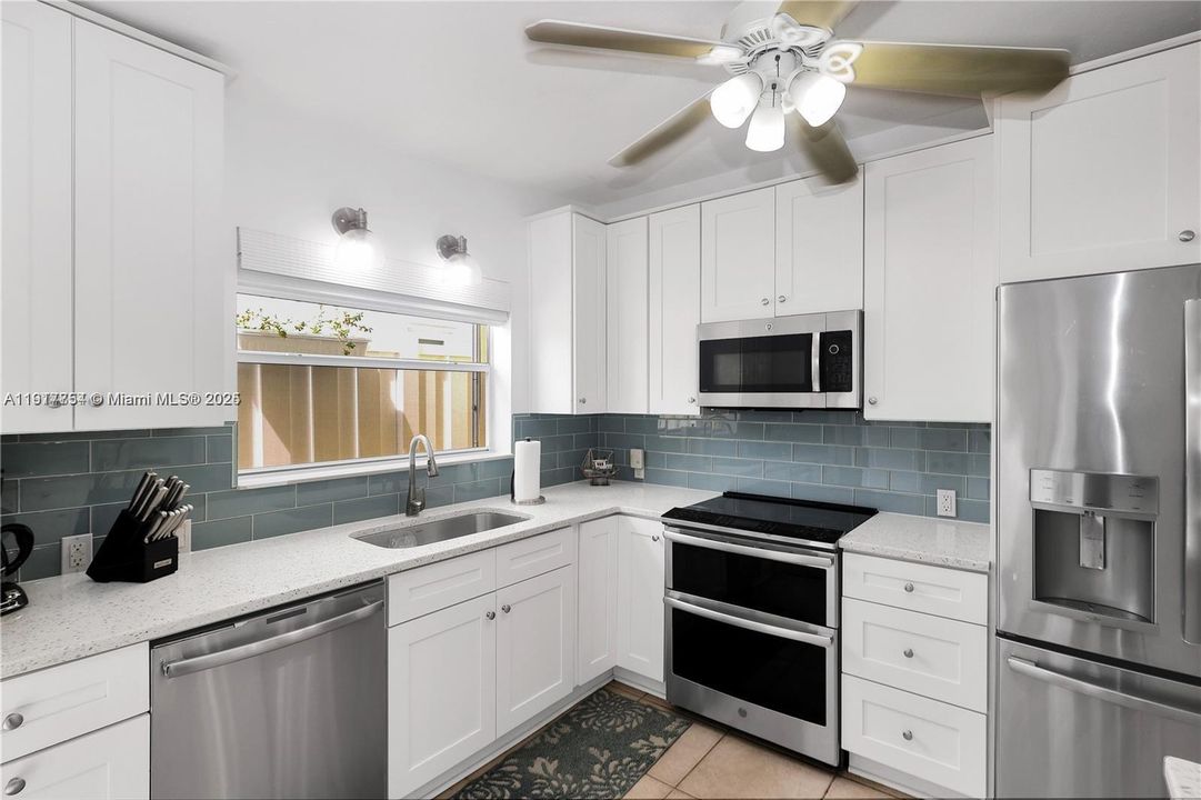 For Sale: $730,000 (3 beds, 2 baths, 1222 Square Feet)