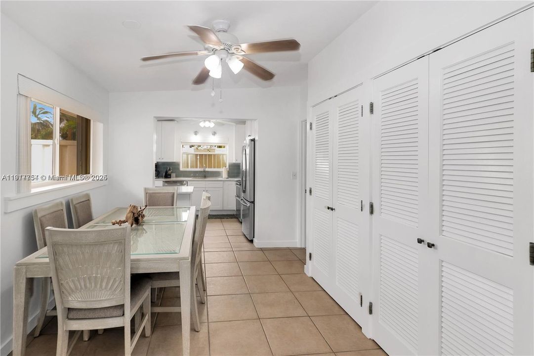 For Sale: $730,000 (3 beds, 2 baths, 1222 Square Feet)