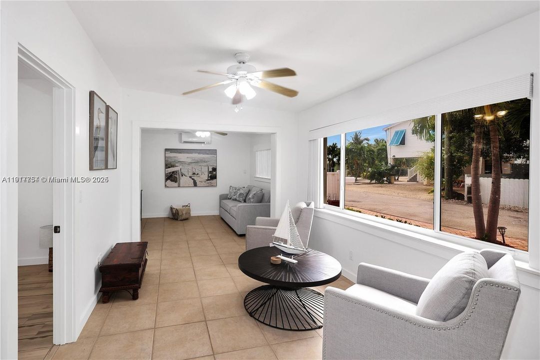 For Sale: $730,000 (3 beds, 2 baths, 1222 Square Feet)