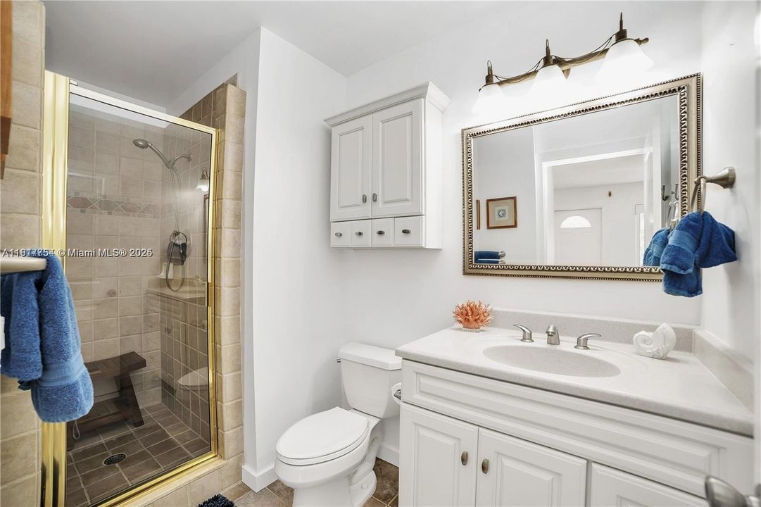 For Sale: $730,000 (3 beds, 2 baths, 1222 Square Feet)