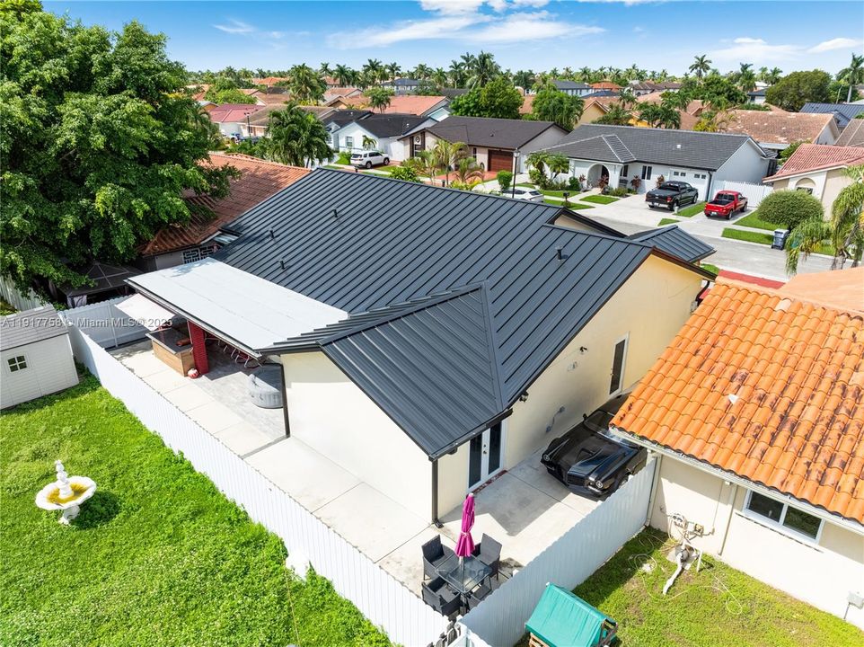 出租: $4,500 (4 贝兹, 2 浴室, 2278 平方英尺)