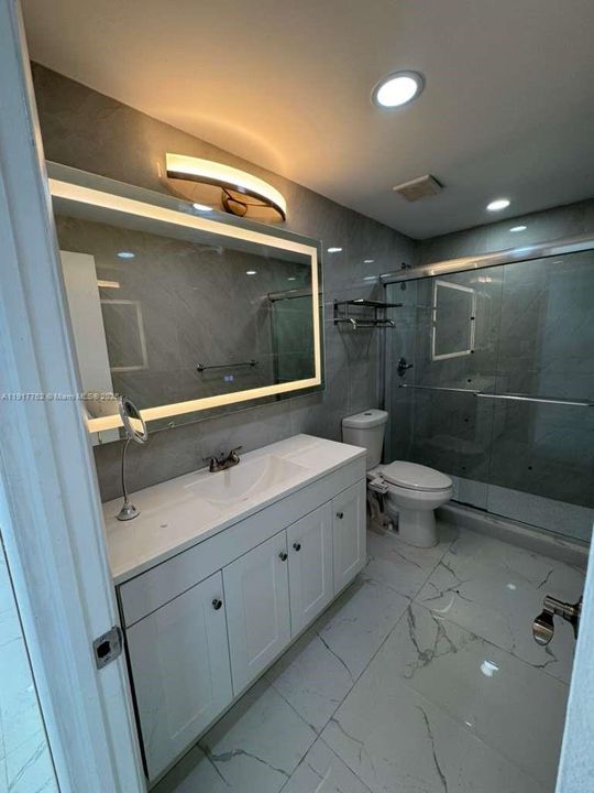 待售: $275,000 (2 贝兹, 2 浴室, 920 平方英尺)