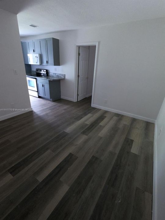 En Venta: $525,000 (0 camas, 0 baños, 1311 Pies cuadrados)