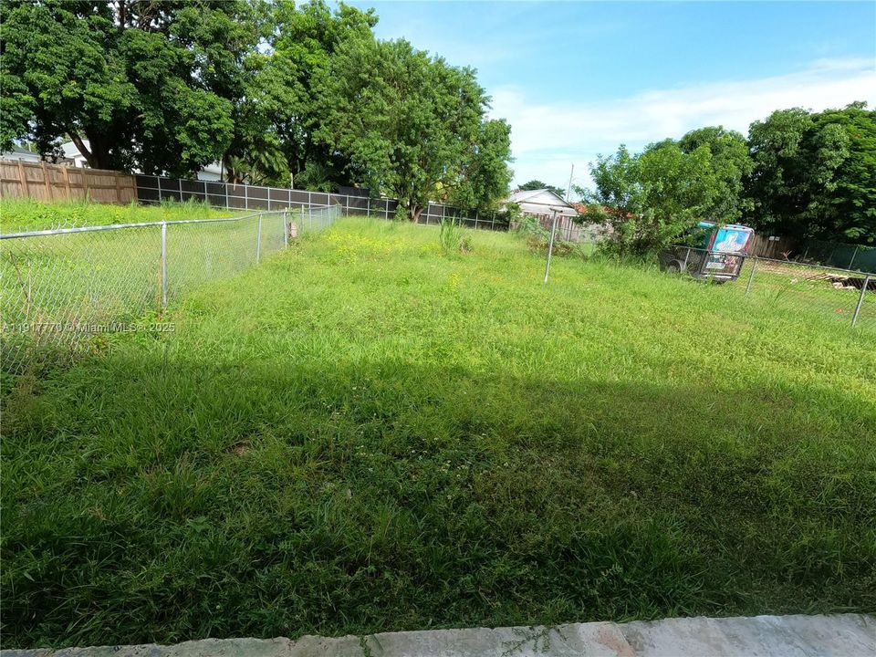 En Venta: $525,000 (0 camas, 0 baños, 1311 Pies cuadrados)