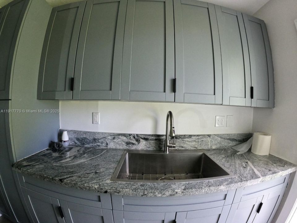 En Venta: $525,000 (0 camas, 0 baños, 1311 Pies cuadrados)