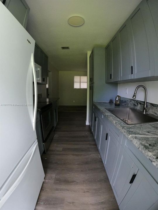 En Venta: $525,000 (0 camas, 0 baños, 1311 Pies cuadrados)