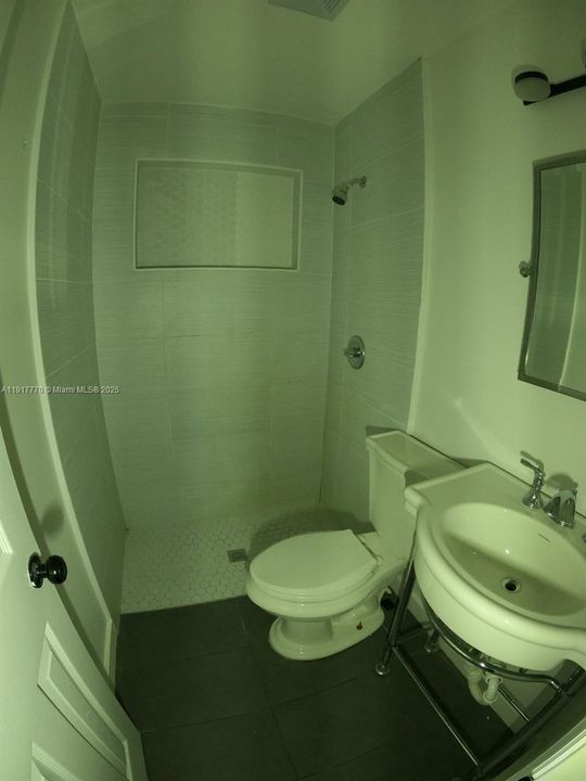 En Venta: $525,000 (0 camas, 0 baños, 1311 Pies cuadrados)