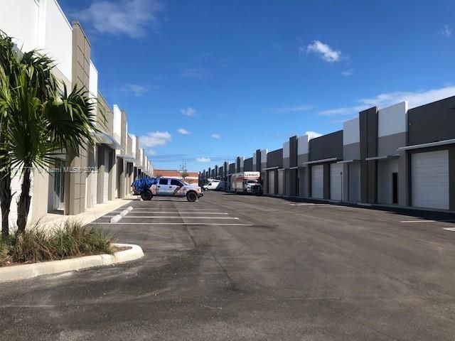 待售: $630,000 (0 贝兹, 0 浴室, 0 平方英尺)