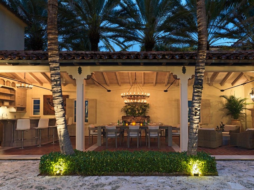 Courtyard Loggia @ Duskng Loggia
