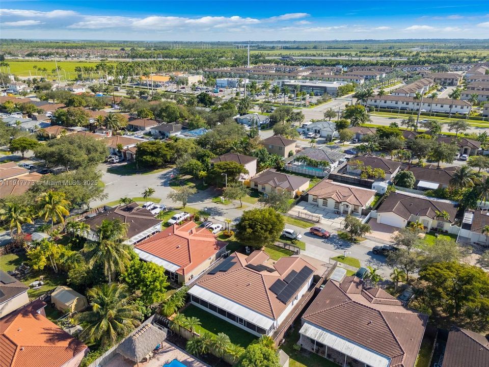 En Venta: $619,999 (3 camas, 2 baños, 1455 Pies cuadrados)