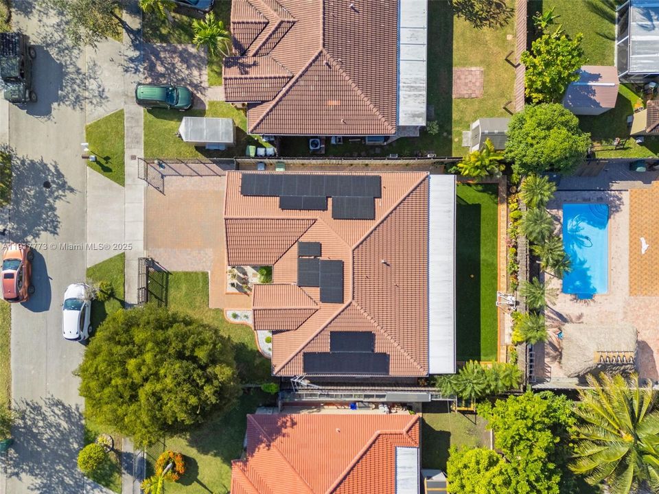 En Venta: $619,999 (3 camas, 2 baños, 1455 Pies cuadrados)