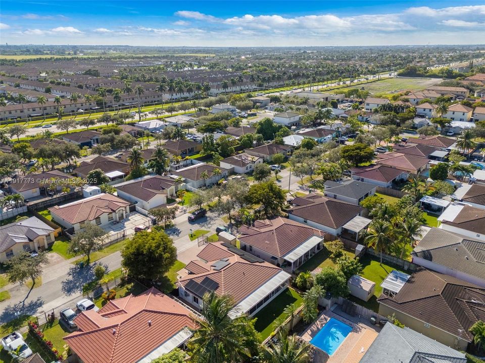 En Venta: $619,999 (3 camas, 2 baños, 1455 Pies cuadrados)