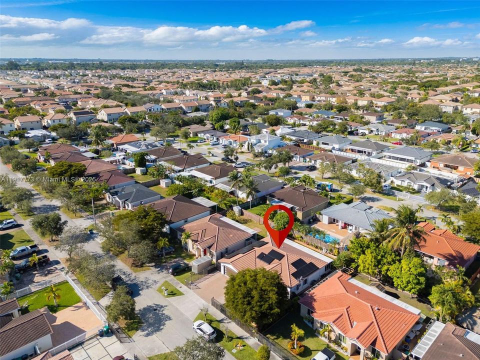 En Venta: $619,999 (3 camas, 2 baños, 1455 Pies cuadrados)