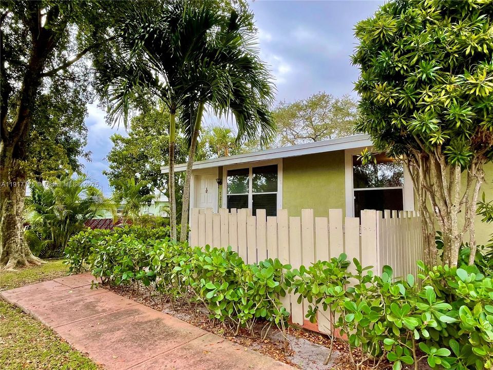 В аренду: $1,670 (1 спален, 1 ванн, 550 Квадратных фут)