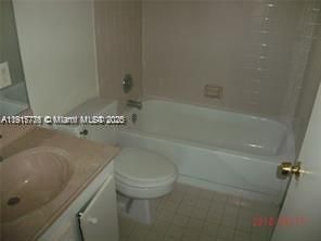 For Sale: $350,000 (3 beds, 2 baths, 973 Square Feet)