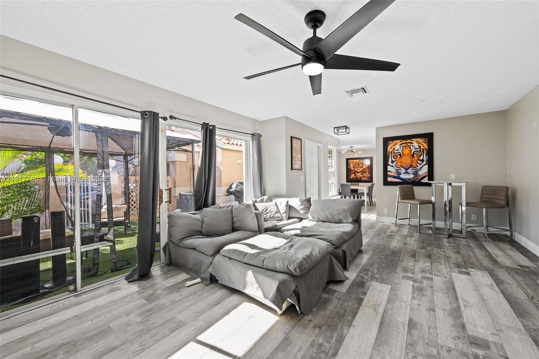 待售: $505,000 (3 贝兹, 2 浴室, 1666 平方英尺)