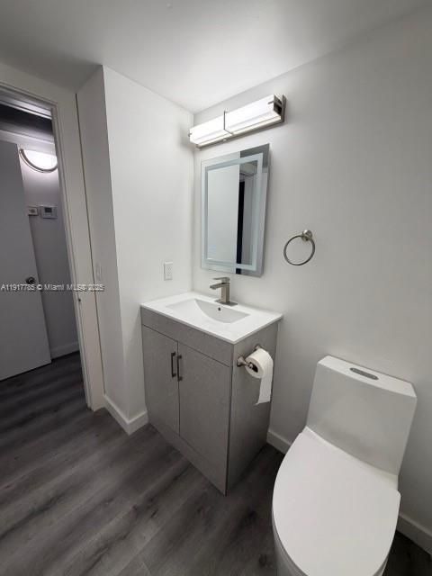 For Rent: $1,850 (1 beds, 1 baths, 811 Square Feet)