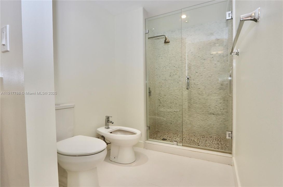 For Rent: $5,000 (2 beds, 2 baths, 1508 Square Feet)