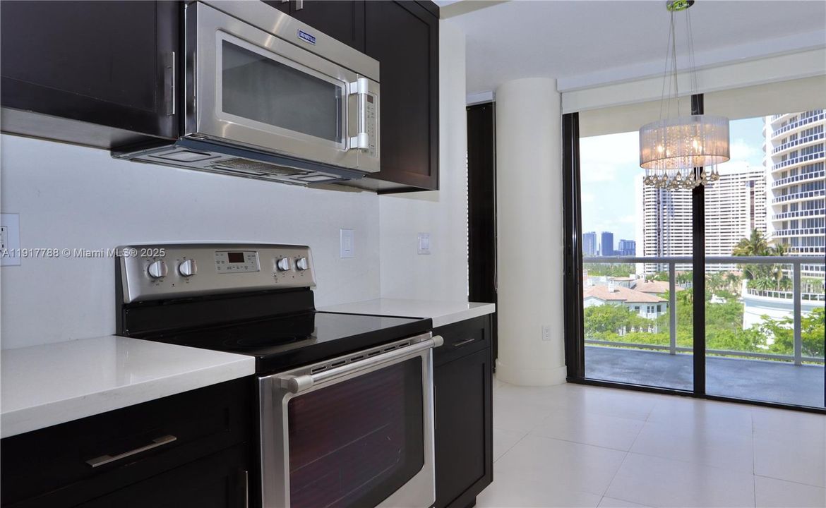 For Rent: $5,000 (2 beds, 2 baths, 1508 Square Feet)