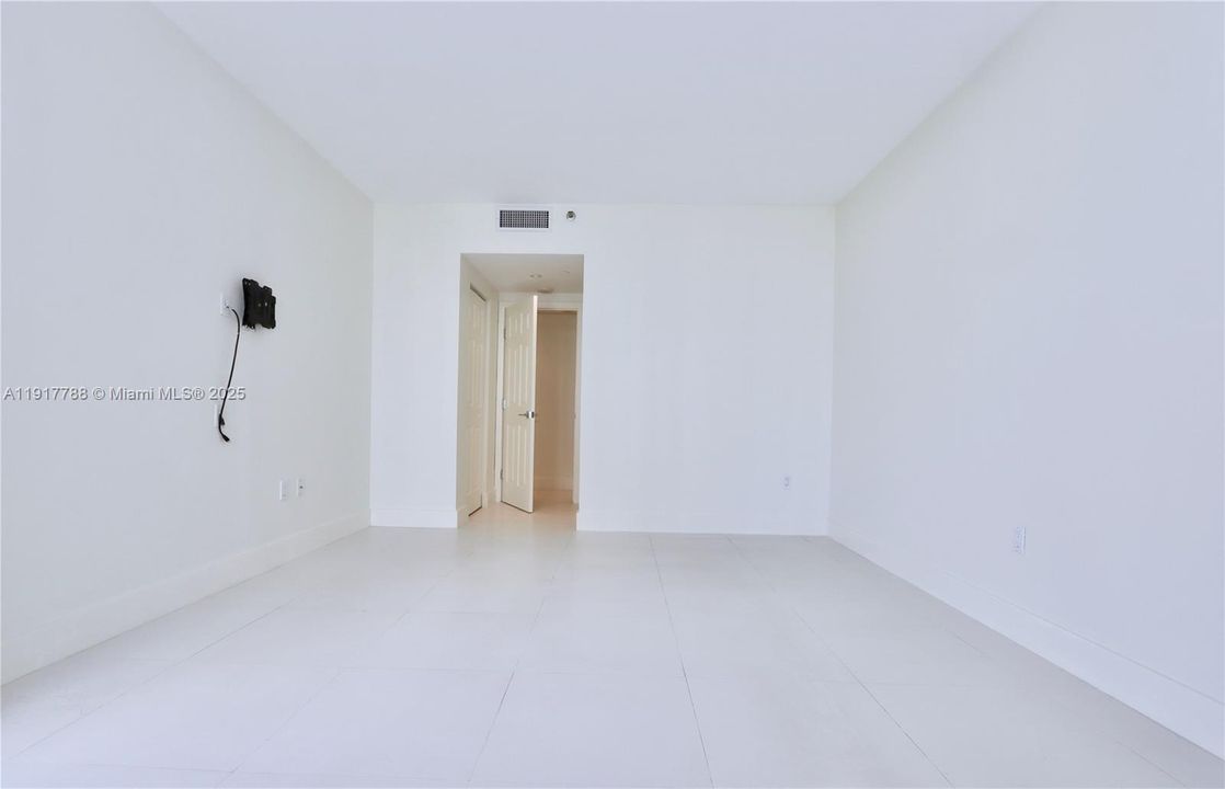 For Rent: $5,000 (2 beds, 2 baths, 1508 Square Feet)