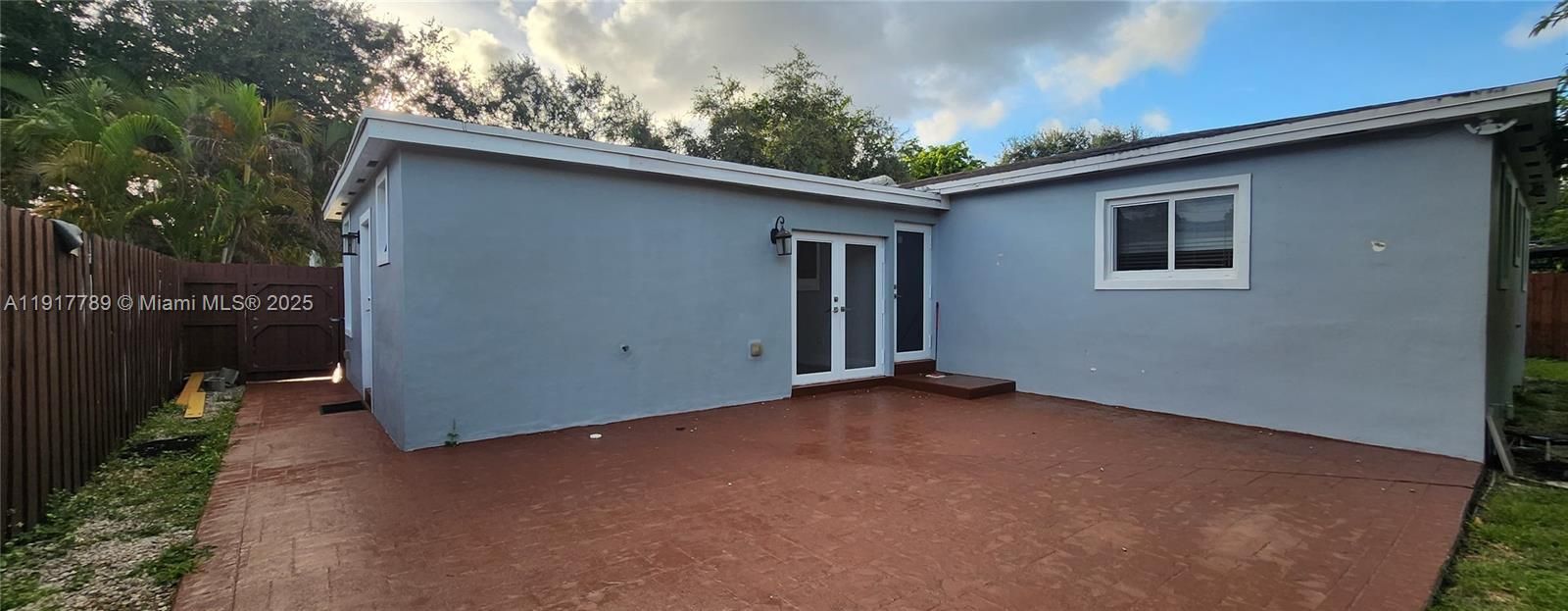 For Rent: $4,500 (4 beds, 3 baths, 1588 Square Feet)