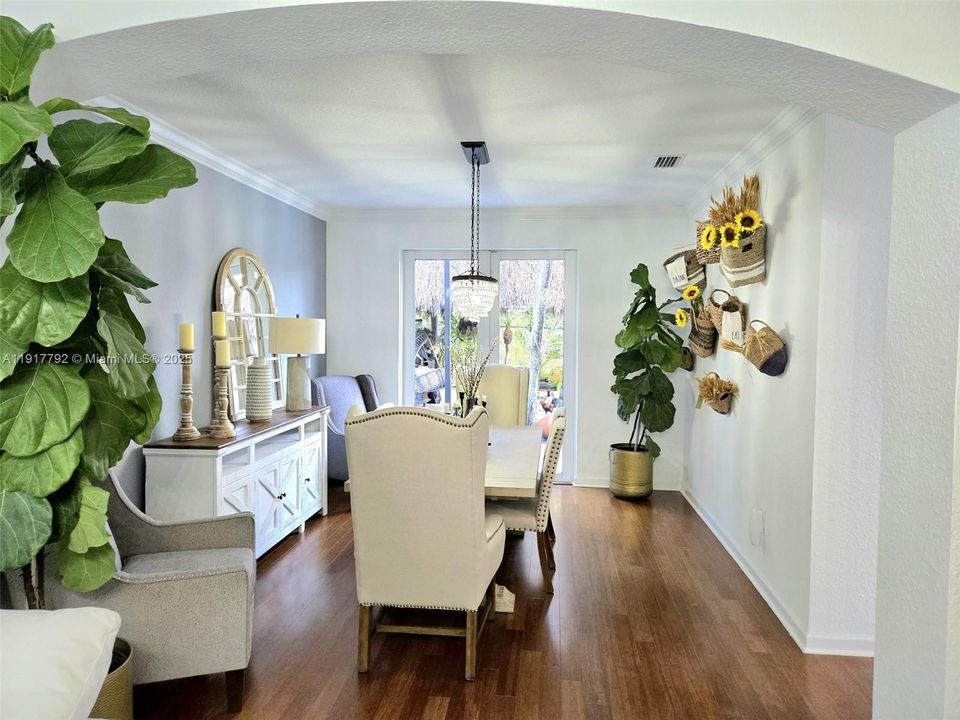 En Venta: $780,000 (5 camas, 4 baños, 3567 Pies cuadrados)