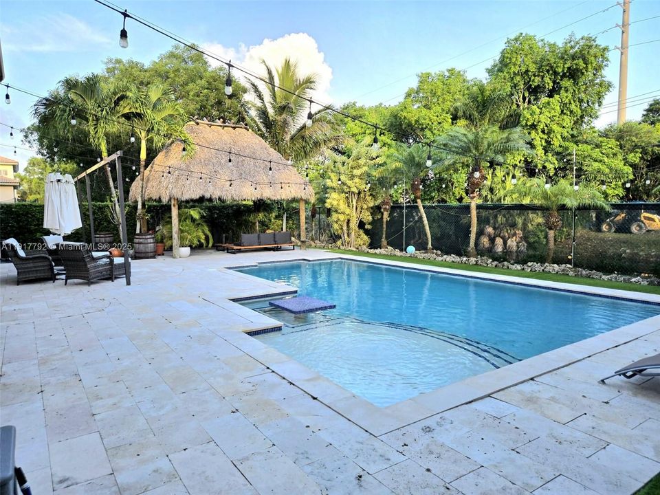 En Venta: $780,000 (5 camas, 4 baños, 3567 Pies cuadrados)