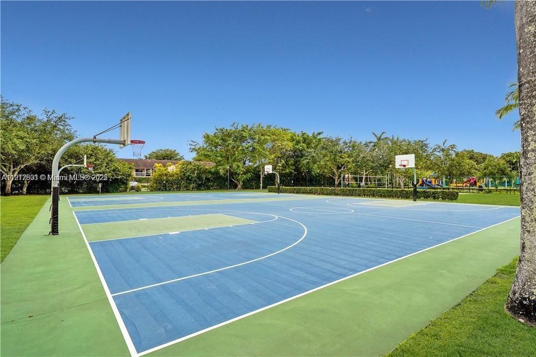 Под контрактом: $2,950 (3 спален, 2 ванн, 1239 Квадратных фут)