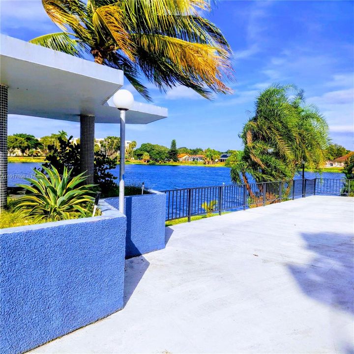 En Venta: $229,000 (2 camas, 2 baños, 1321 Pies cuadrados)