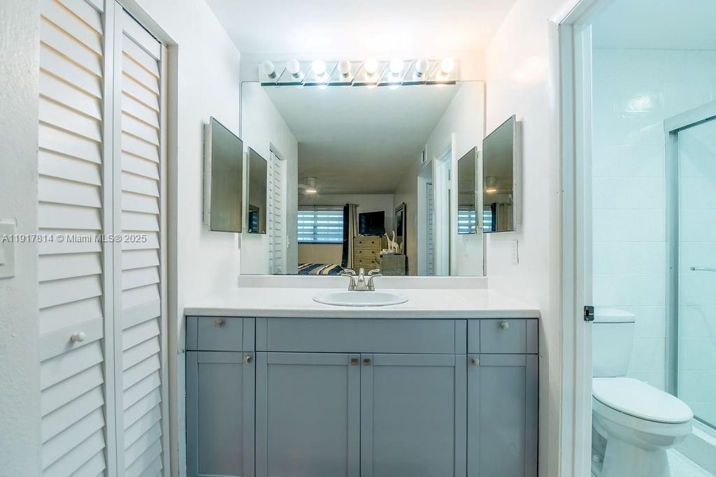 En Venta: $249,900 (2 camas, 2 baños, 1070 Pies cuadrados)