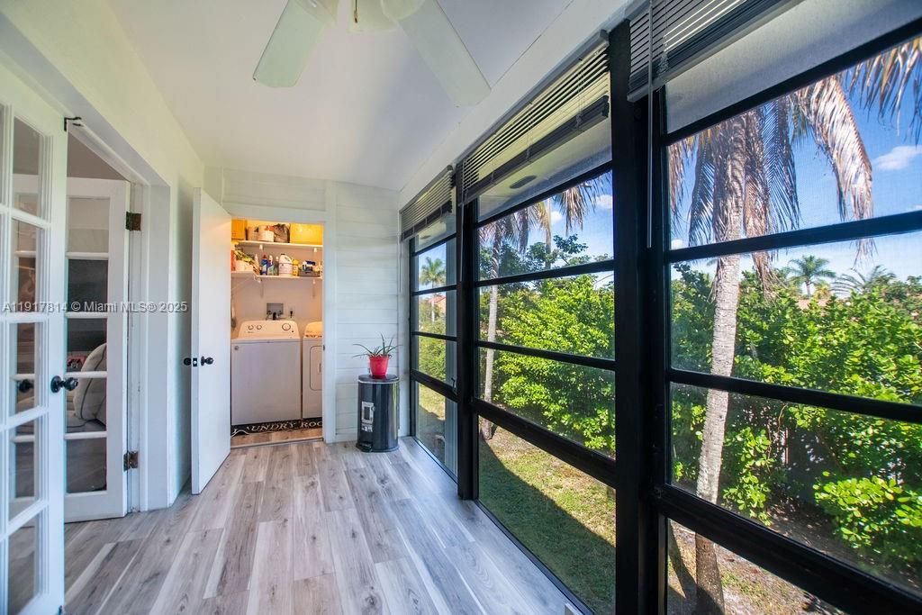 En Venta: $249,900 (2 camas, 2 baños, 1070 Pies cuadrados)