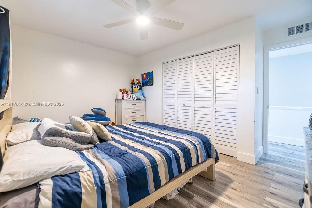 En Venta: $249,900 (2 camas, 2 baños, 1070 Pies cuadrados)