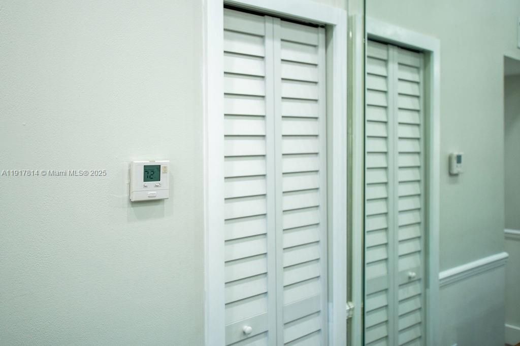 En Venta: $249,900 (2 camas, 2 baños, 1070 Pies cuadrados)