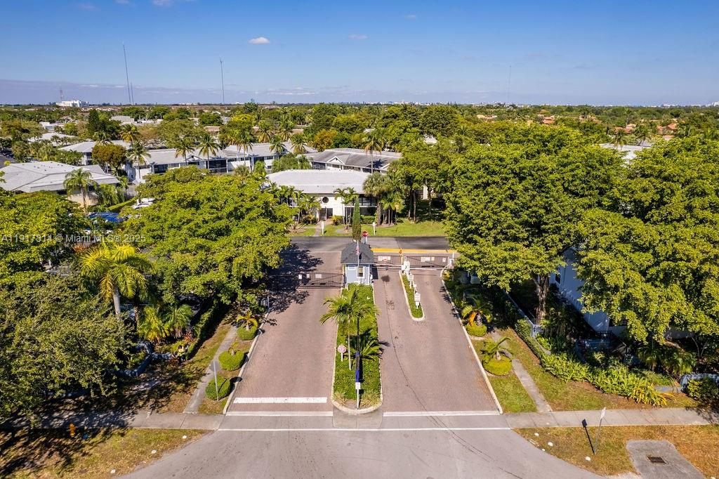 En Venta: $249,900 (2 camas, 2 baños, 1070 Pies cuadrados)