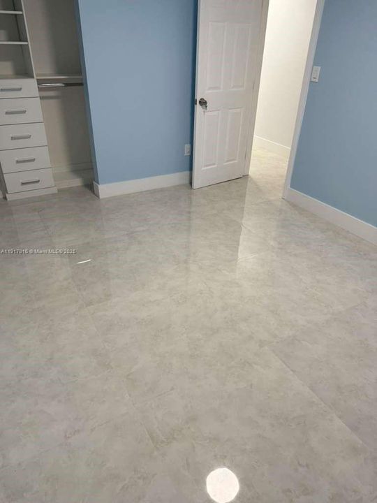 Active With Contract: $3,200 (3 beds, 2 baths, 1065 Square Feet)