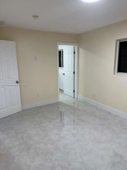 Active With Contract: $3,200 (3 beds, 2 baths, 1065 Square Feet)