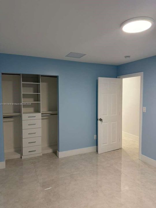 Active With Contract: $3,200 (3 beds, 2 baths, 1065 Square Feet)
