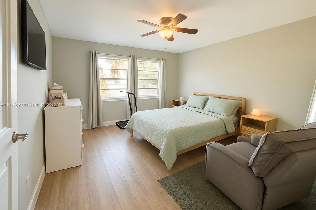 Под контрактом: $497,770 (3 спален, 2 ванн, 1378 Квадратных фут)