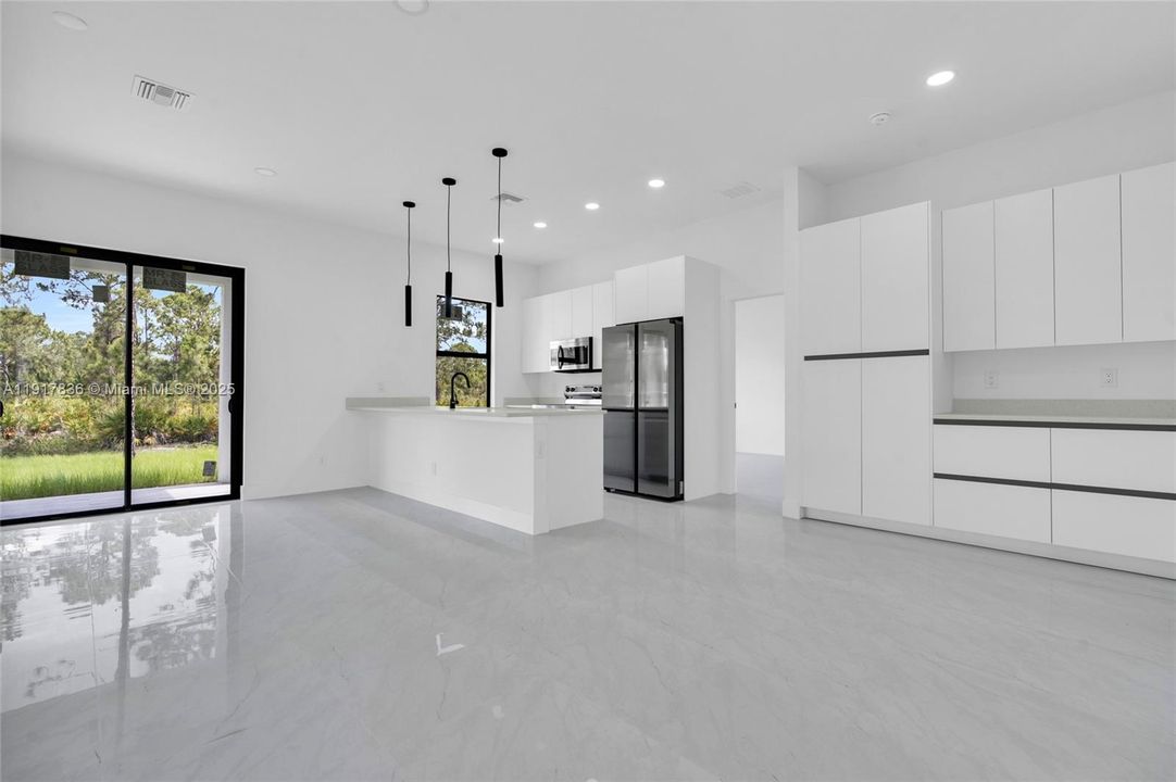 待售: $349,900 (3 贝兹, 2 浴室, 1630 平方英尺)