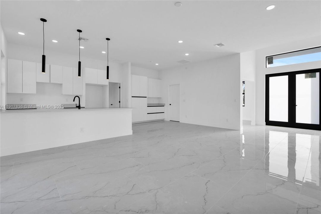 待售: $349,900 (3 贝兹, 2 浴室, 1630 平方英尺)