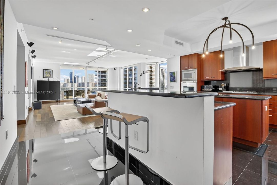 For Rent: $20,000 (4 beds, 4 baths, 3709 Square Feet)