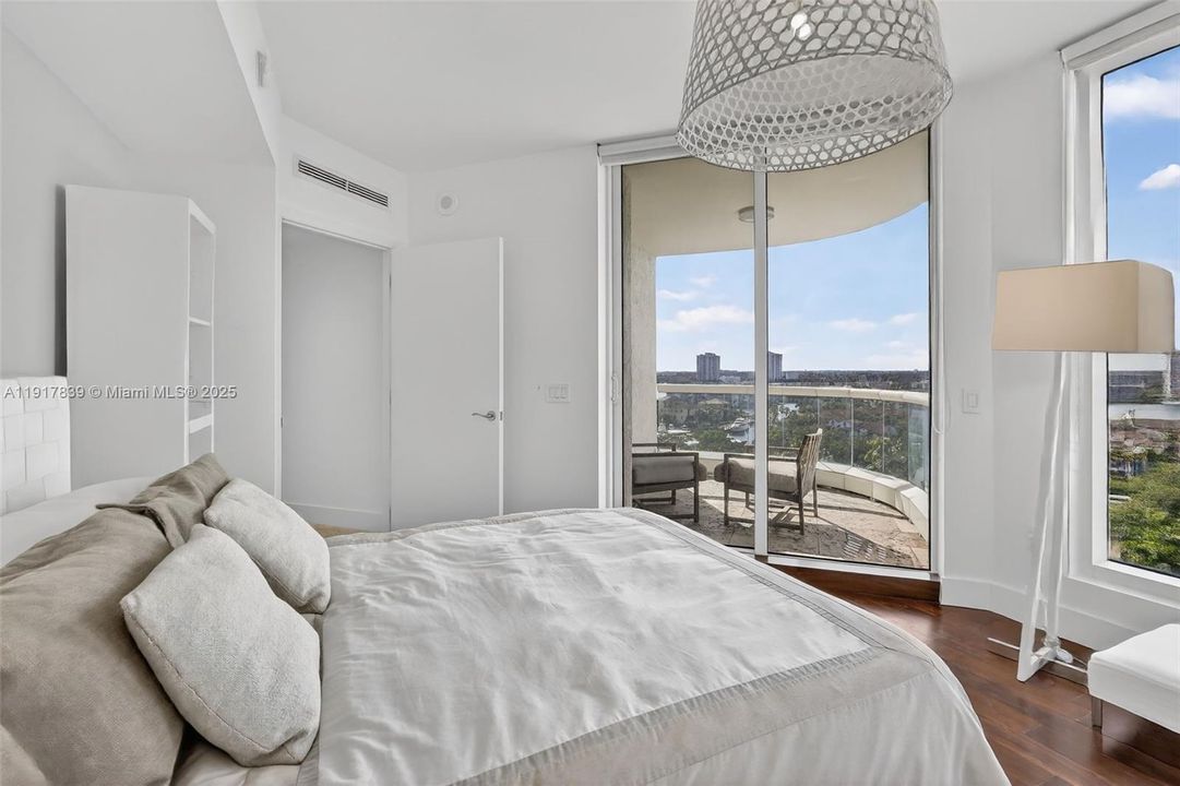 For Rent: $20,000 (4 beds, 4 baths, 3709 Square Feet)