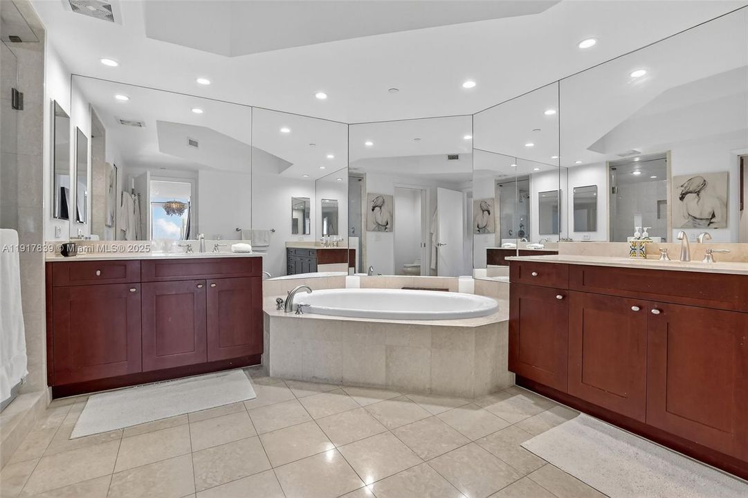 For Rent: $20,000 (4 beds, 4 baths, 3709 Square Feet)