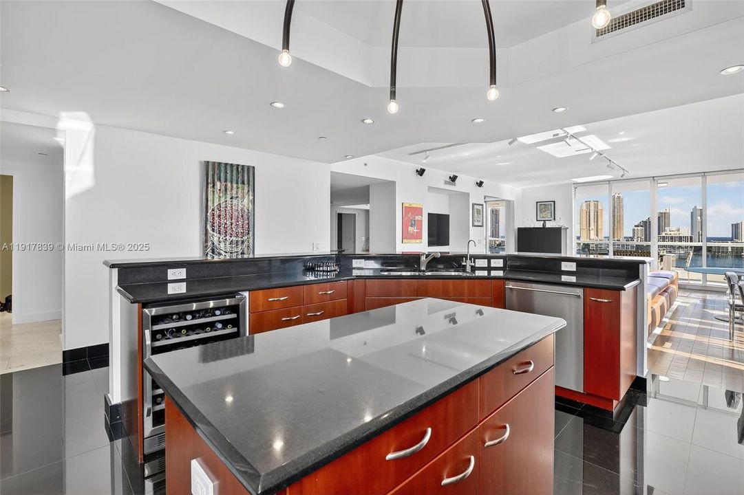 For Rent: $20,000 (4 beds, 4 baths, 3709 Square Feet)