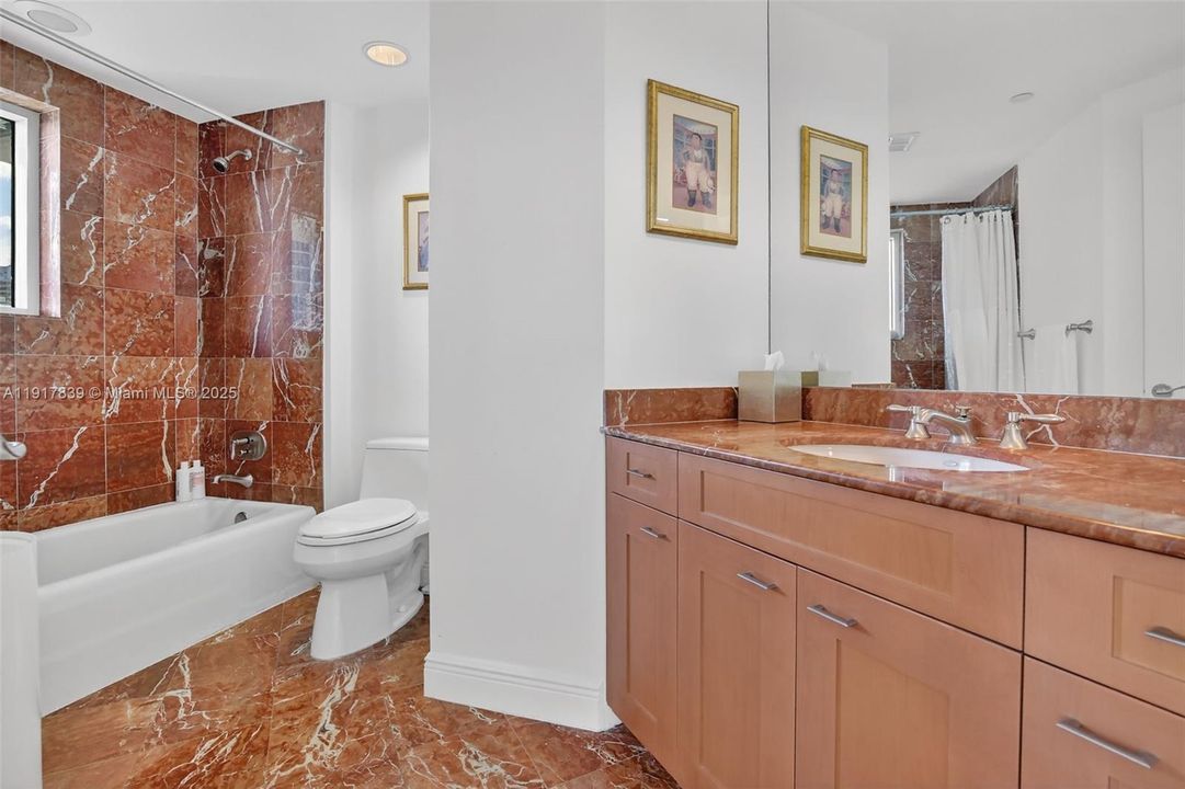 For Rent: $20,000 (4 beds, 4 baths, 3709 Square Feet)