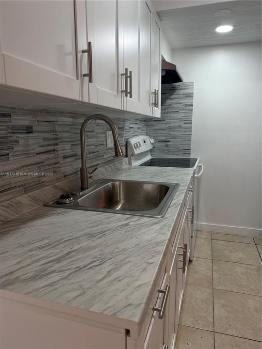 出租: $1,700 (1 贝兹, 1 浴室, 600 平方英尺)